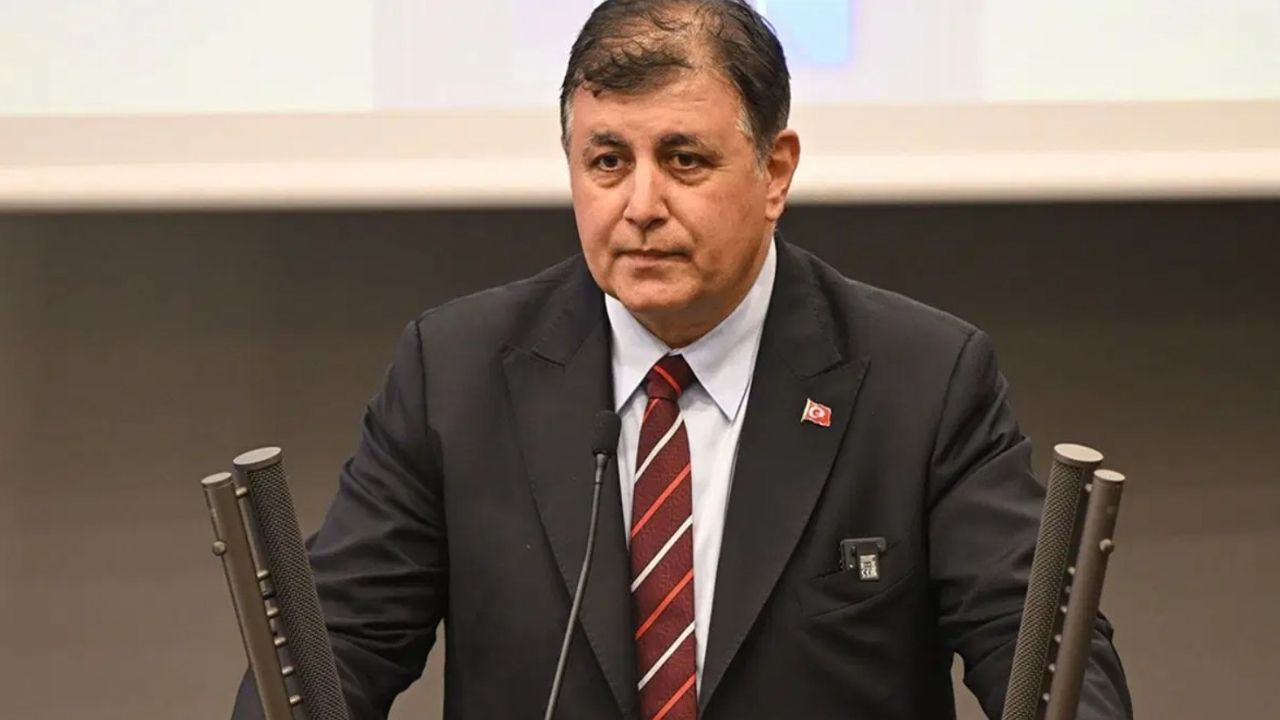 İzmir’de Su Alarmı: “Yapay Yağmur” İçin Bakanlığa Başvuru Yapıldı!